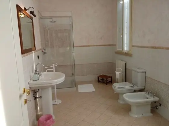 Standard Tek Büyük Yataklı Oda, Özel Banyo, Bahçe Manzaralı