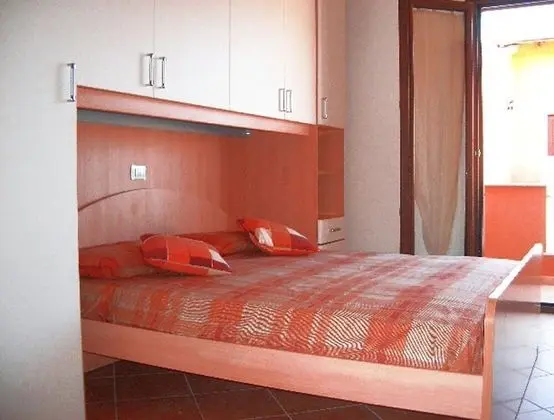 Apart Daire, 2 Yatak Odası, Sigara İçilebilir