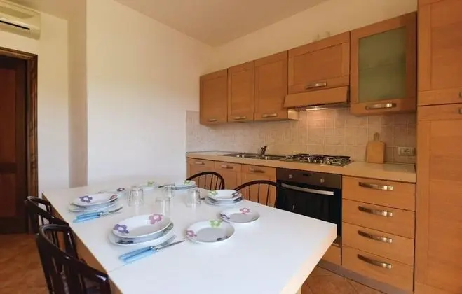 Apart Daire, 2 Yatak Odası, Sigara İçilebilir