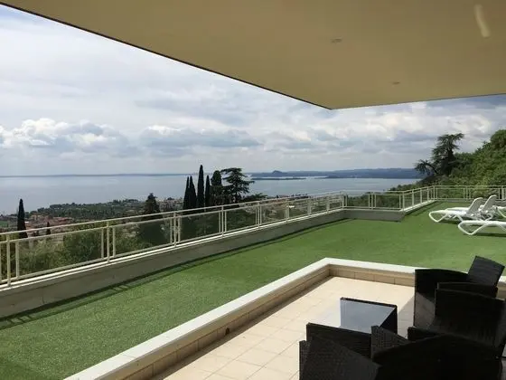 Apart Daire, 1 Yatak Odası, Göl Manzaralı