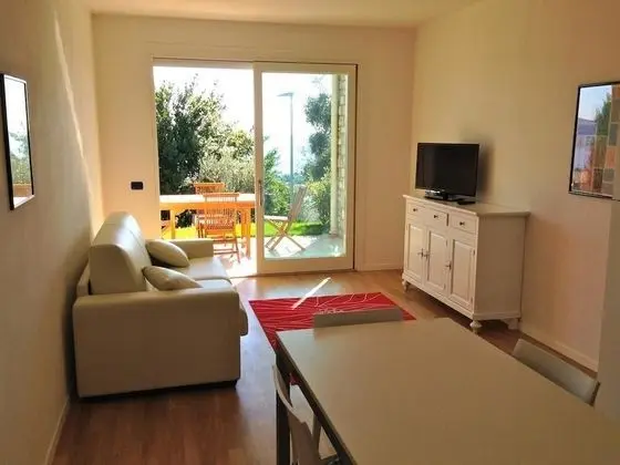 Apart Daire, 1 Yatak Odası, Göl Manzaralı