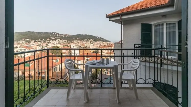 Apart Daire, 1 Yatak Odası, Küçük Mutfak, Kısmi Deniz Manzaralı