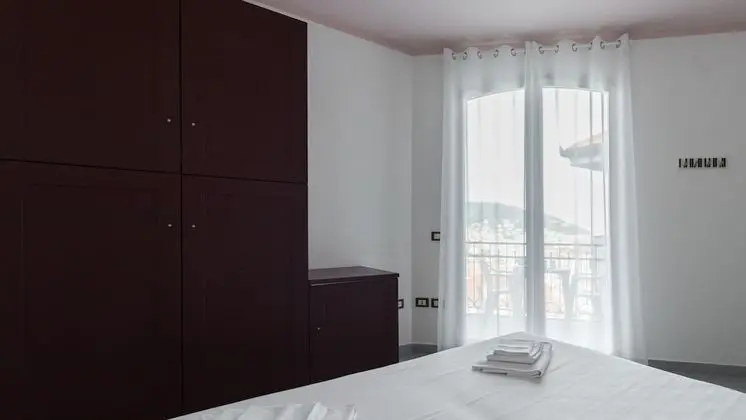 Apart Daire, 1 Yatak Odası, Küçük Mutfak, Kısmi Deniz Manzaralı