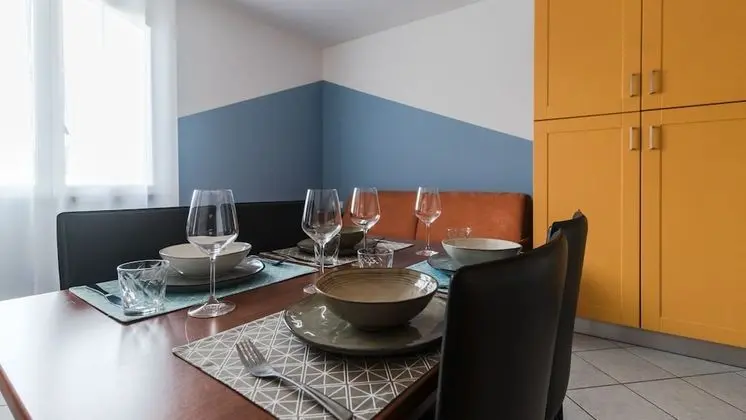 Apart Daire, 1 Yatak Odası, Küçük Mutfak, Kısmi Deniz Manzaralı