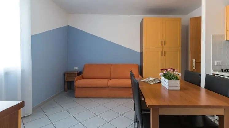 Apart Daire, 1 Yatak Odası, Küçük Mutfak, Kısmi Deniz Manzaralı