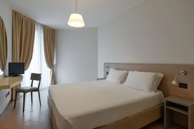 Apart Daire, 2 Yatak Odası, Göl Manzaralı