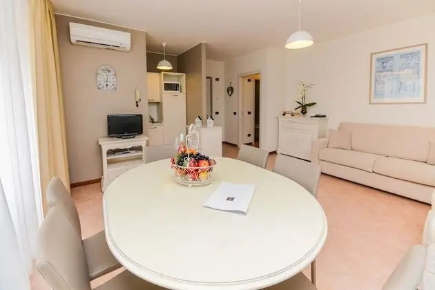 Apart Daire, 2 Yatak Odası, Göl Manzaralı