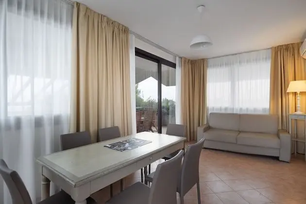 Apart Daire, 2 Yatak Odası, Göl Manzaralı