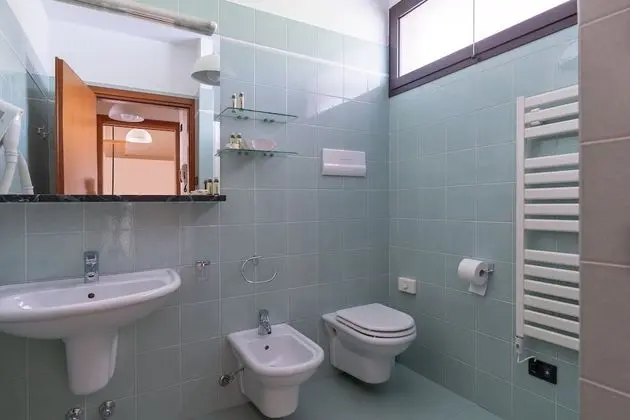 Stüdyo, Bahçe Manzaralı