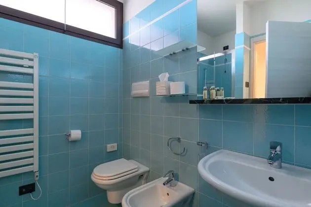 Stüdyo, Bahçe Manzaralı