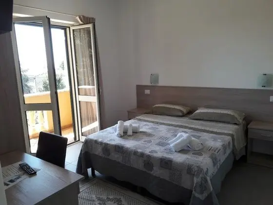 Tek Büyük veya İki Ayrı Yataklı Oda