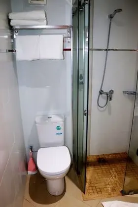Standard Üç Kişilik Oda