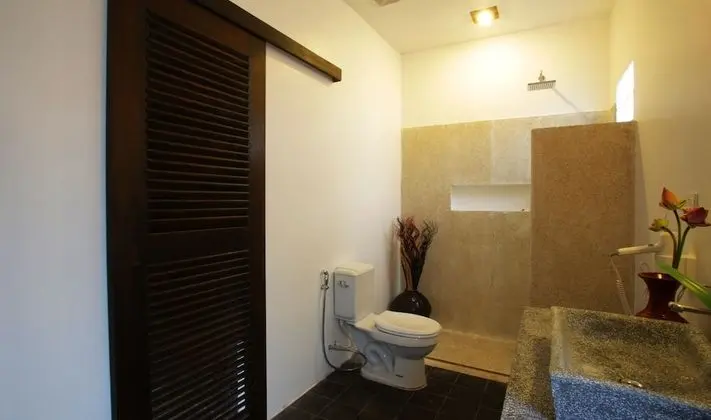 King Cabana Room with Balcony and Pool View - Free 2ways Transfer