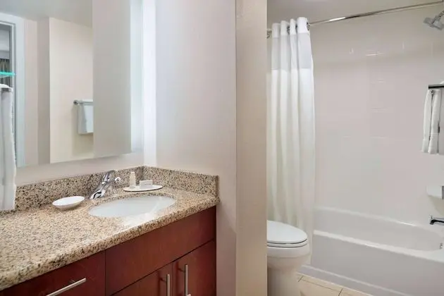 Superior Süit, 1 Büyük (Queen) Boy Yatak ve Çekyat, Balkon (One Bedroom with Balcony)