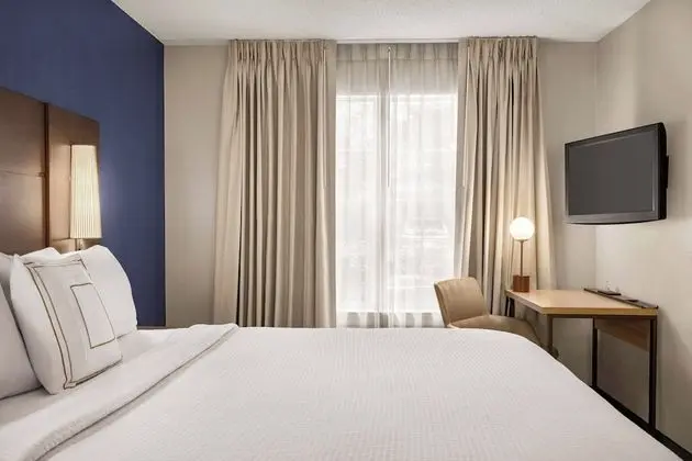 Süit, 2 Yatak Odası, Şömine (Mobility Accessible, Roll-In Shower)