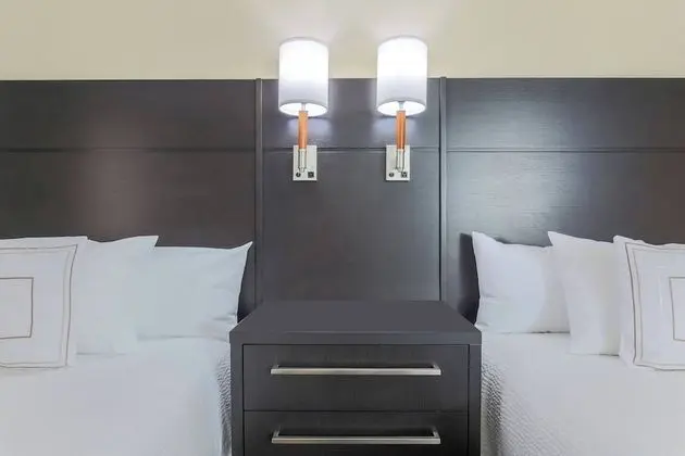 Stüdyo, 2 Çift Kişilik Yatak, Şömine (Mobility/Hearing Accessible, Tub)