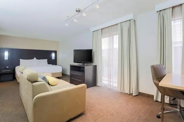 Stüdyo, 1 En Büyük (King) Boy Yatak ve Çekyat (Mobility/Hearing Accessible, Tub)