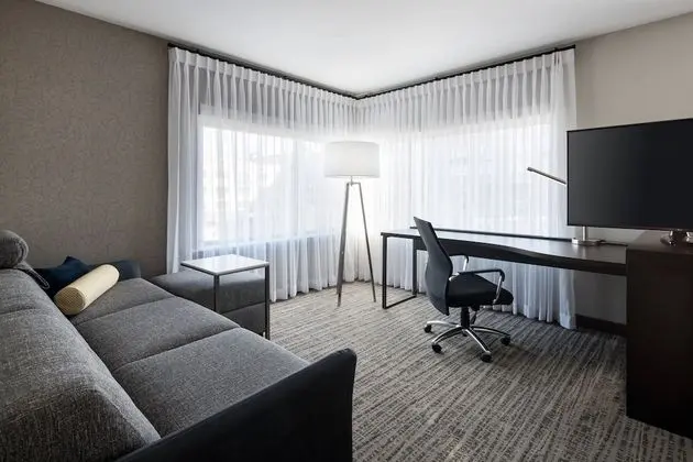 Stüdyo, 1 En Büyük (King) Boy Yatak ve Çekyat, Köşe