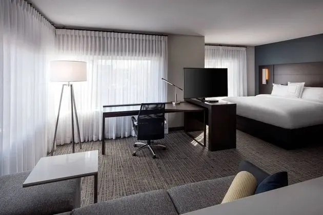 Stüdyo, 1 En Büyük (King) Boy Yatak ve Çekyat, Köşe