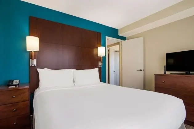 Süit, Birden Çok Yatak, Engellilere Uygun (Two Bedroom Mobility Tub)