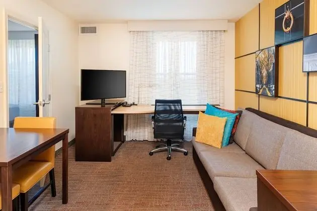 Süit, 1 En Büyük (King) Boy Yatak ve Çekyat