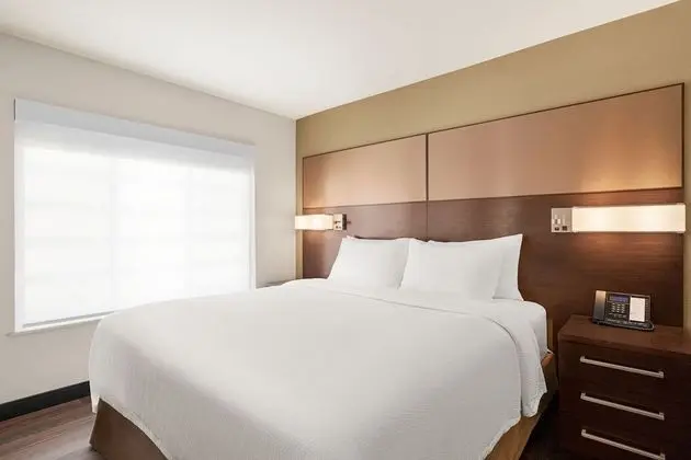 Stüdyo, 1 En Büyük (King) Boy Yatak ve Çekyat (Mobility Accessible, Roll-In Shower)