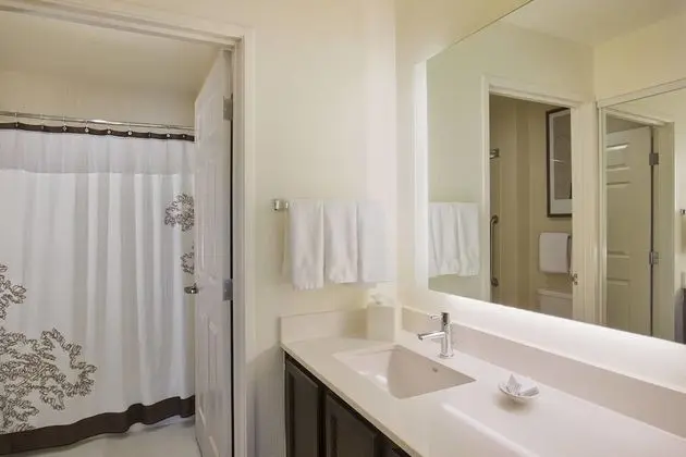 Süit, 1 Yatak Odası (Mobility Accessible, Tub)