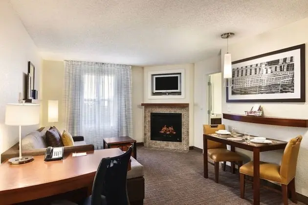 Süit, 1 Yatak Odası, Şömine