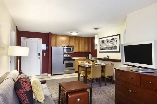 Süit, 1 Yatak Odası, Şömine