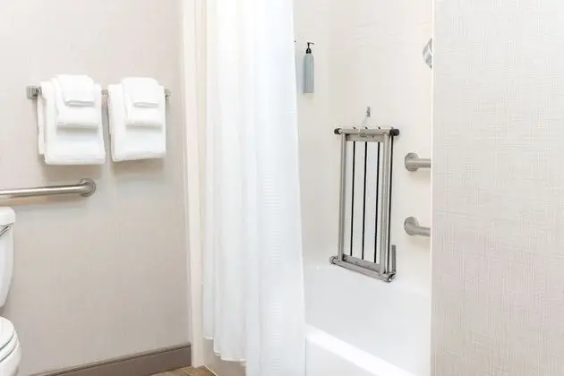 Stüdyo, Birden Çok Yatak (Mobility Accessible, Tub)