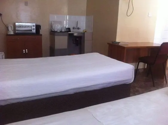 İki Ayrı Yataklı Oda, Bahçe Manzaralı