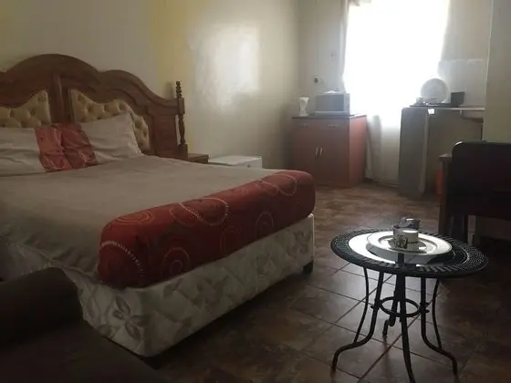 Tek Büyük Yataklı Oda, Bahçe Manzaralı