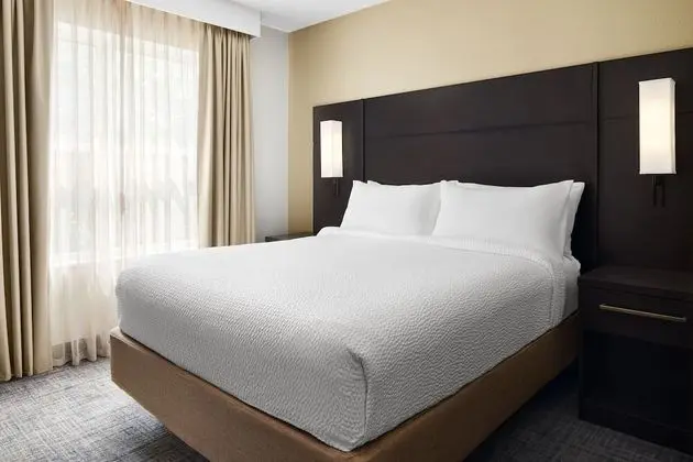 Süit, 1 Çift Kişilik Yatak, Manzarasız (Mobility Accessible, Roll-In Shower)