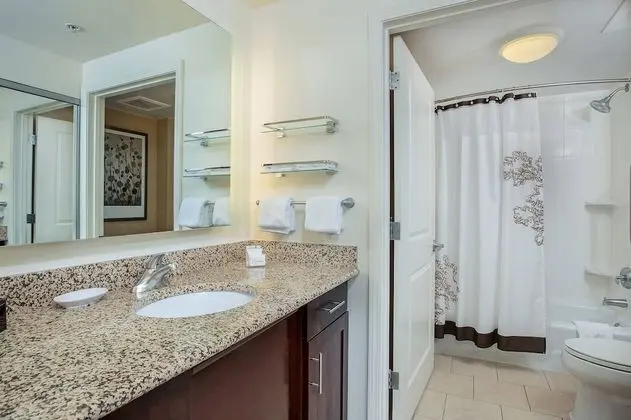 Stüdyo, 1 En Büyük (King) Boy Yatak ve Çekyat