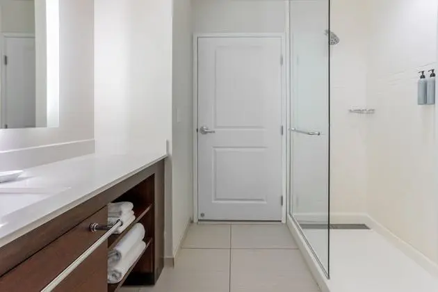 Stüdyo Süit, 1 En Büyük (King) Boy Yatak ve Çekyat