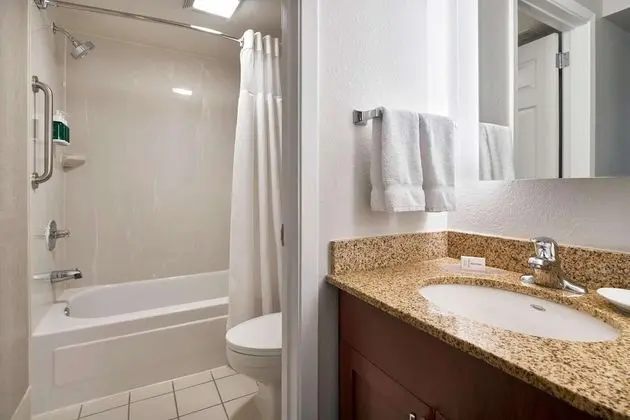 Süit, Birden Çok Yatak (Two Bedroom)