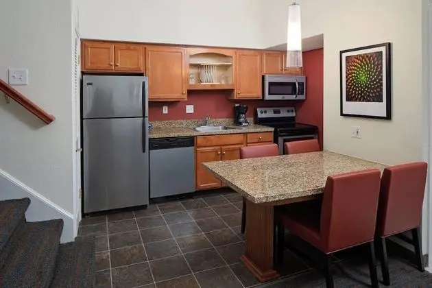 Çatı Katı (Loft), 2 Yatak Odası, Balkon (Bi-Level)