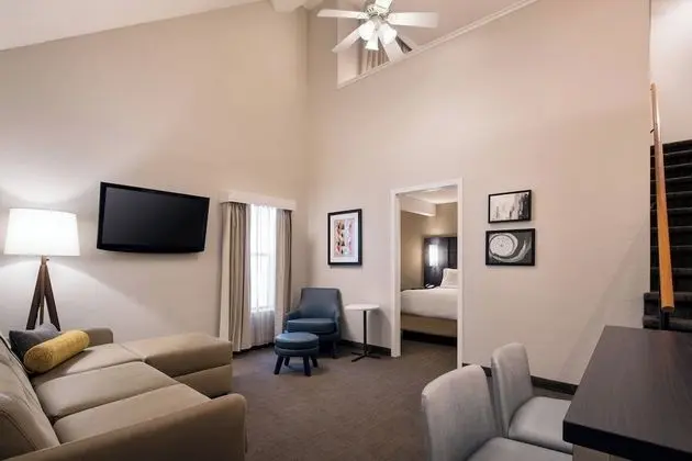 Çatı Katı (Loft), 1 Yatak Odası (Hearing Accessible)