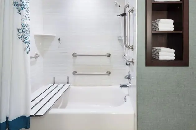 Stüdyo, 1 En Büyük (King) Boy Yatak ve Çekyat (Mobility/Hearing Accessible, Tub)