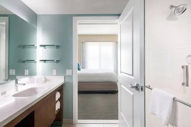 Stüdyo, 1 En Büyük (King) Boy Yatak ve Çekyat (Mobility Accessible, Roll-In Shower)