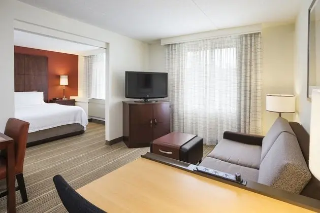 Deluxe Stüdyo Süit, 1 En Büyük (King) Boy Yatak ve Çekyat (Mobility/Hearing Accessible, Tub)