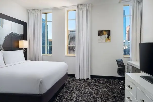 Çatı Katı Süiti (Penthouse), 1 En Büyük (King) Boy Yatak ve Çekyat