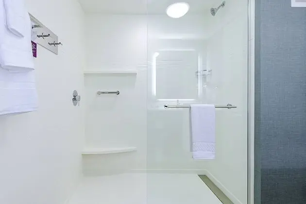 Stüdyo, 1 En Büyük (King) Boy Yatak ve Çekyat (Hearing Accessible)