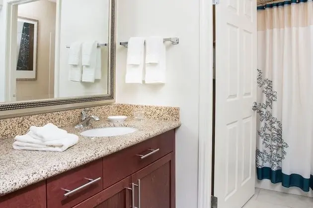 Stüdyo, 1 En Büyük (King) Boy Yatak ve Çekyat (Mobility/Hearing Accessible, Tub)