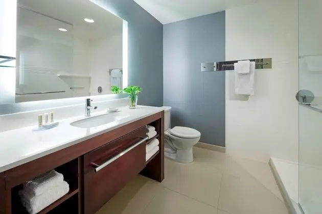 Süit, 2 Yatak Odası (Mobility Accessible, Tub)