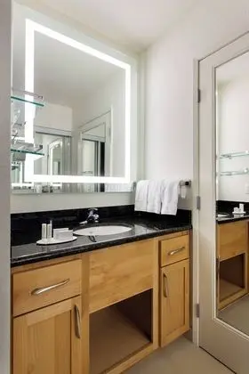 Süit, 2 Yatak Odası (Mobility Accessible, Tub)