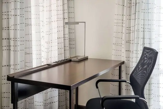 Stüdyo, 1 En Büyük (King) Boy Yatak ve Çekyat (Mobility Accessible, Roll-In Shower)