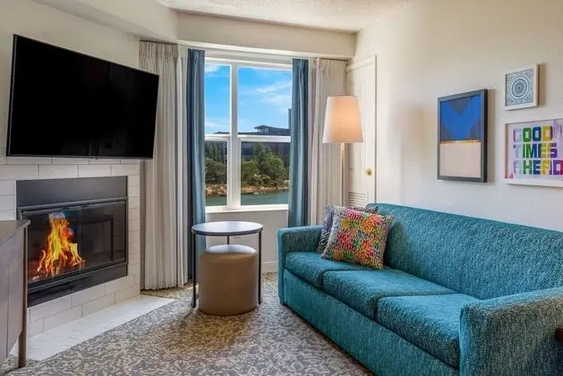 Superior Süit, Birden Çok Yatak, Koy Manzaralı (Mobility Tub Two Bedrooms Bay View)