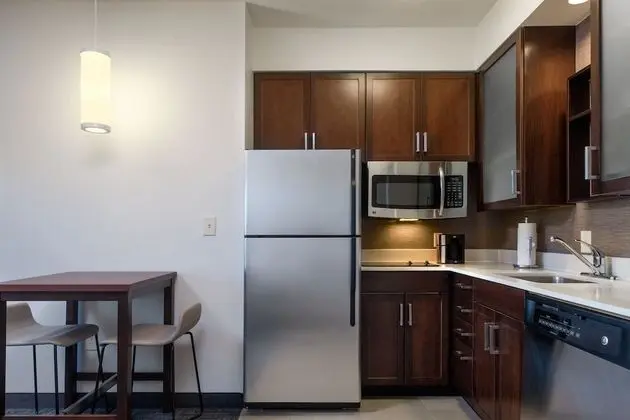 Stüdyo, 1 En Büyük (King) Boy Yatak ve Çekyat, Balkon