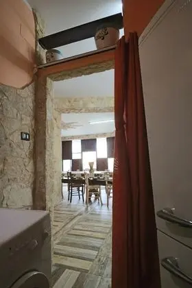 Ev, Birden Çok Yatak (Chitarra)